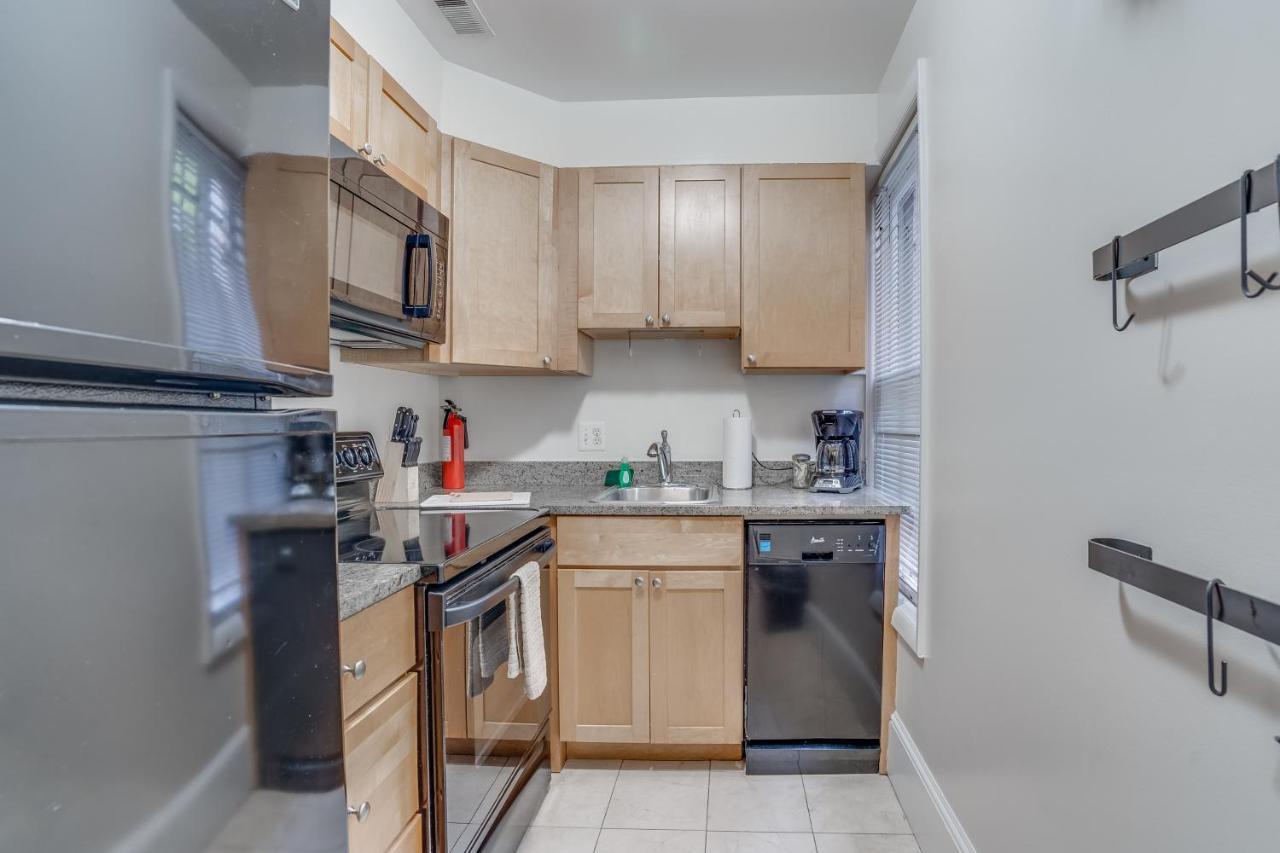 Close To Washington Circle 30 Days Stays Екстер'єр фото